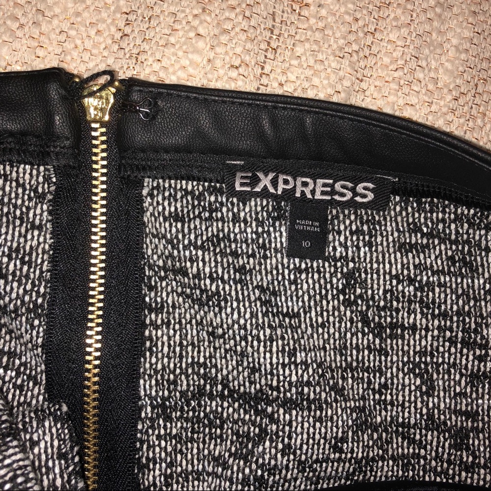 Express Mini skirt - Picture 4 of 4